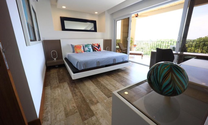 Playa Langosta Apartment | Brandnew Luxury 2Bdr condo✰Stunning view✰Fast wifi