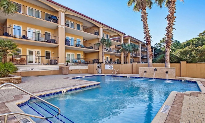 Tybee Island Condo | Brass Rail Villas Unit 209 | Heated Pool Access