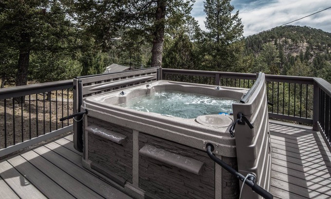 Ruidoso Cabin | Breakaway Cabin