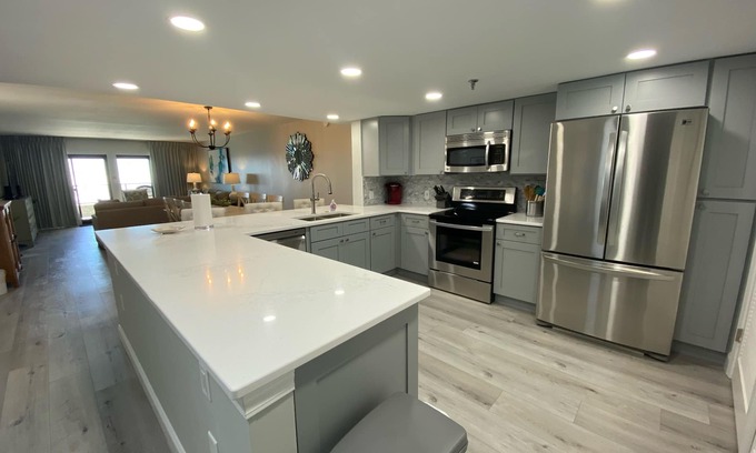 Destin Condo | Breakers East 1202- Gulf Front Spacious 2 BR/2BA Beach setup included