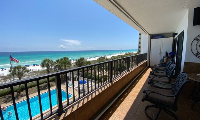 Destin Condo | "Breakers East 303" Gulf front 3BR/2BA Beach setup included