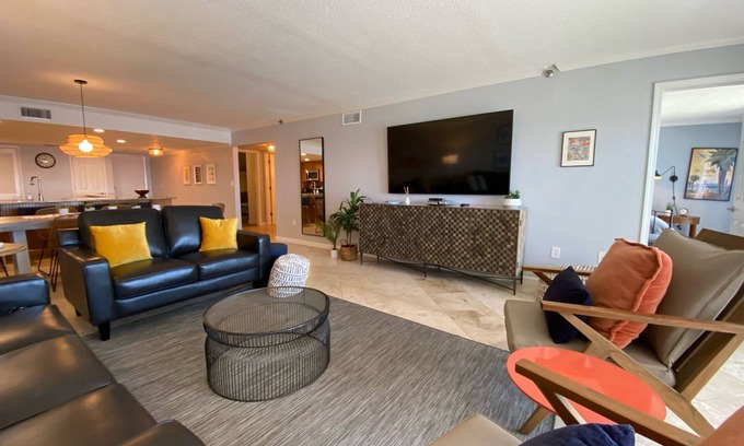 Destin Condo | "Breakers East 702"~Gulf Front~2BR/2BA Beach setup included