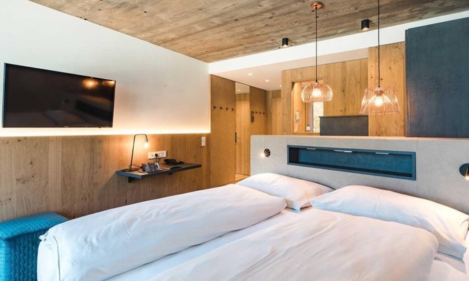 Pertisau House | Breakfast with short stay Panorama lake view SUP - Seehotel Einwaller