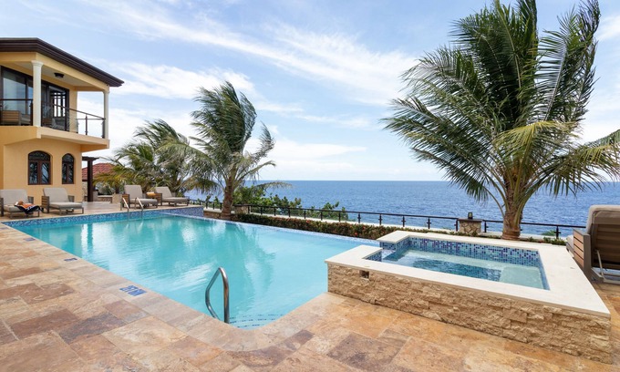 Tower Isle Villa | Breathaking Luxury Cliffside Villa