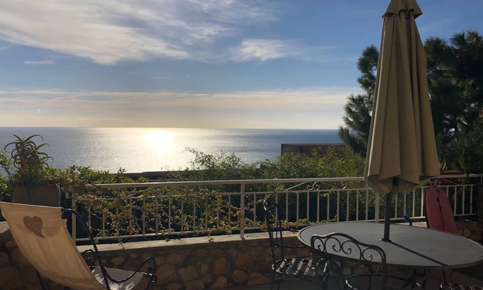 Roquebrune-Cap-Martin Apartment | Breathtaking view - 5m walk from the beach and close to Monte Carlo Bay