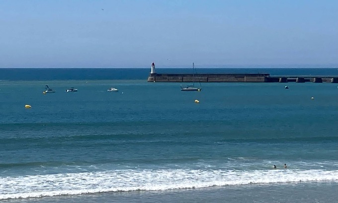 Les Sables d'Olonne Apartment | Breathtaking view furnished apartment balcony/terrace facing the sea