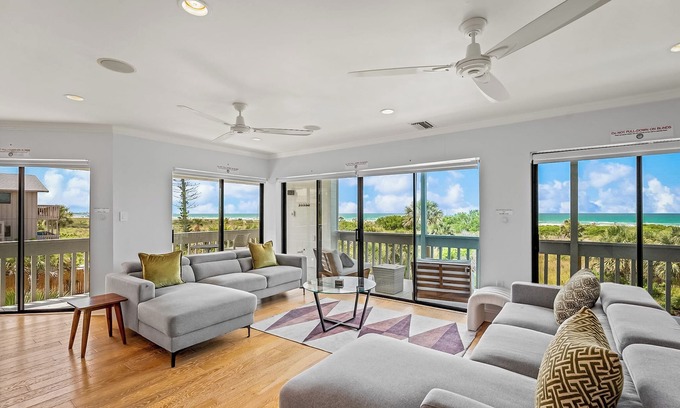 Siesta Key Condo | Breathtaking Beach Views - 3bed on Siesta!