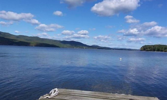 Moriah Center House | Breathtaking New Premier Lake Champlain Waterfront Beach,Foliage,Ski Escape!