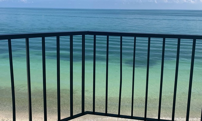 Key Colony Beach Condo | Breathtaking Ocean Front- Pristine Beaches-Luxurious Condo!