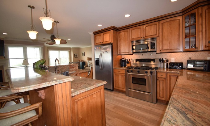Sea Isle City House | Breathtaking ocean views from this beachfront first floor unit with an elevator from the ground floor.