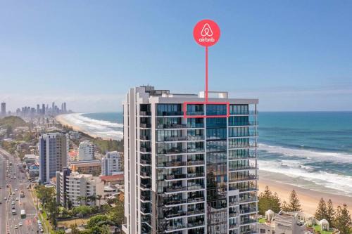 Burleigh Heads Apartment | Breathtaking Penthouse Paradise Ocean views Pool