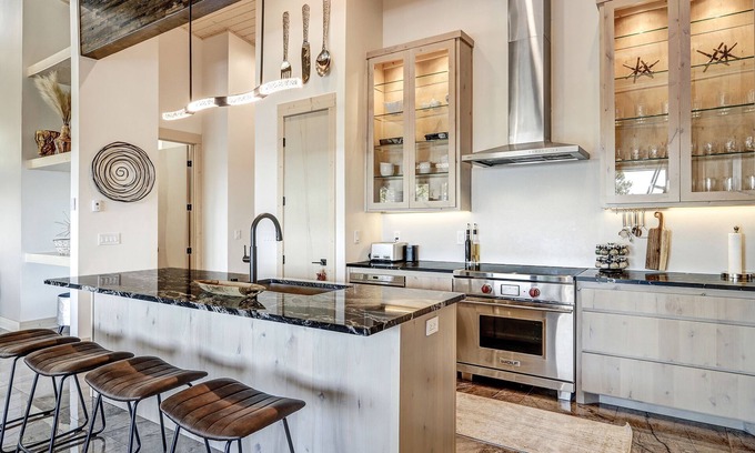 Angel Fire House | Breathtaking Views, Indoor/Outdoor Linear Fireplace, Sauna