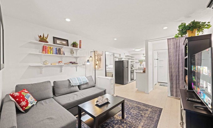 Historic District Apartment | Breck Essential Suite - Steps to Downtown/Gondola
