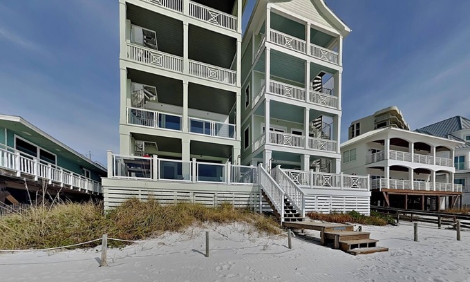 Lower Grand Lagoon House | Breezy Beach | Luxe Gulf Front Home with Private Pool!