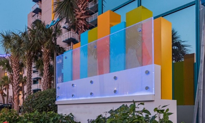 Downtown Myrtle Beach Condo | Breezy Sea Glass Tower, 1 Bedroom Deluxe- City View