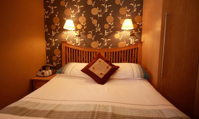 York House | Brentwood Guest House