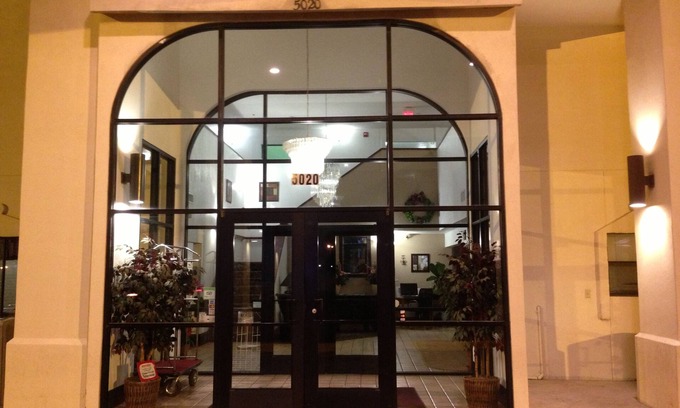 Hobbs Hotel | Brentwood Inn & Suites