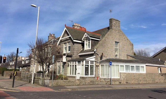 Central Aberdeen Bed & Breakfast | Brentwood Villa Bed and Breakfast