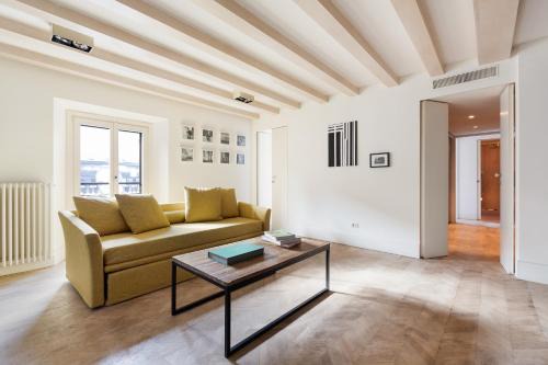 Porta Volta Apartment | Brera Apartments in Moscova