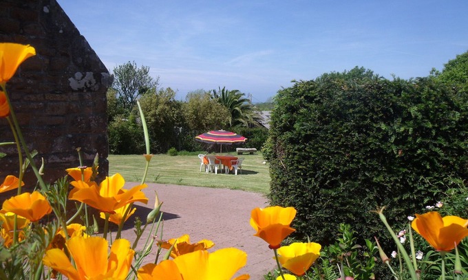 Pleumeur-Bodou House | Breton cottage in the heart of the pink granite coast