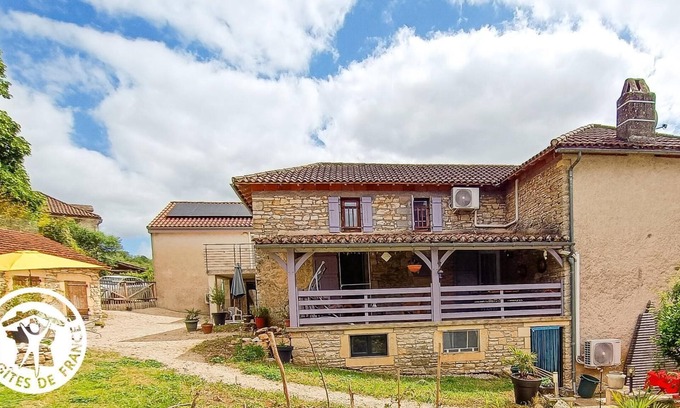 Saint-Medard House | Bri-Gîte - SAINT MEDARD