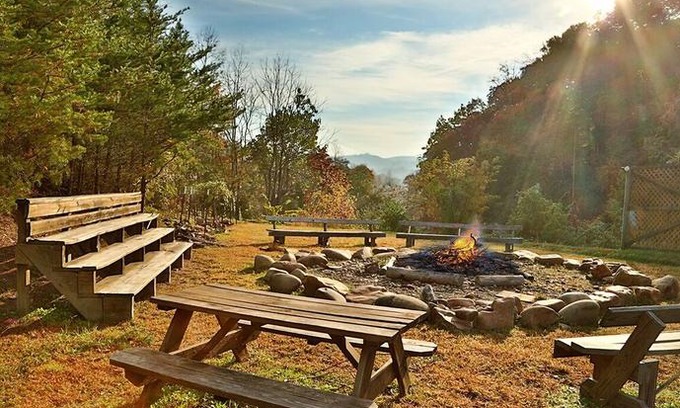 Pigeon Forge Apartment | Briarstone Lodge Condo 13B - Two Bedroom Condo