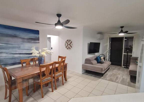 Bongaree House | Bribie Island 3 Bedroom Pet Friendly Duplex-Amazing Beaches & Lifestyle!