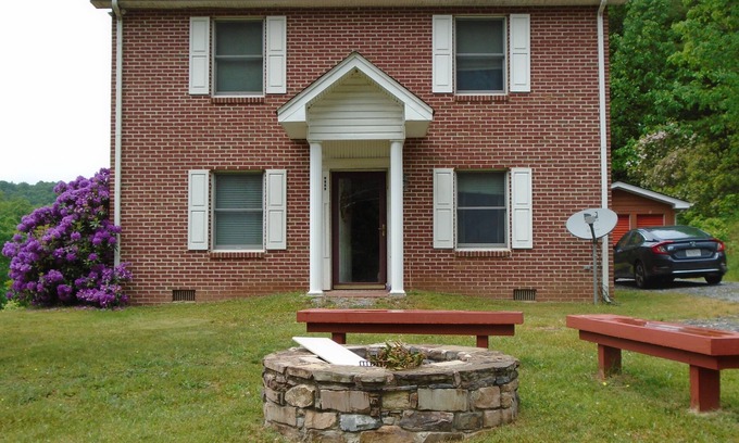 Marion Cottage | Brick cottage near Hungry Mother, Mt. Rogers