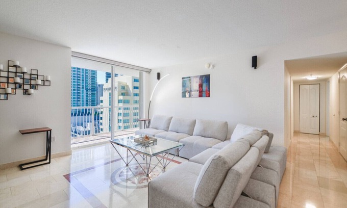 Brickell Apartment | Brickell 3 Bedroom Corner Unit