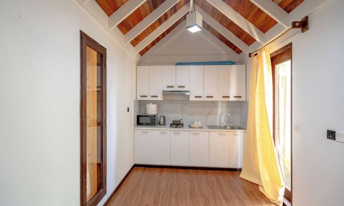 Rasdhoo Bed & Breakfast | Brickwood Ganduvaru