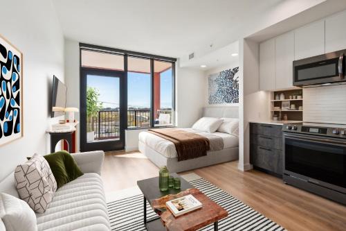 Washington Apartment | Bridge District DC Apartments by Barsala