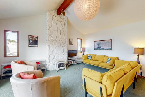 Neskowin House | Bridge to the Beach