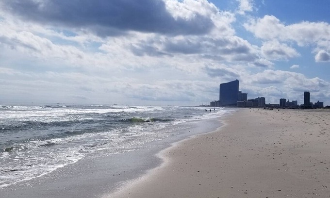 Southend Condo | Brigantine Beach during the day and Atlantic City at night, best of both worlds!