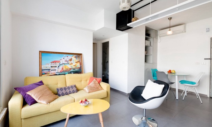 Florentin Apartment | Bright 2BR in Hype Neighborhood by FeelHome