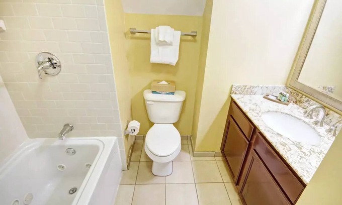 The Point Resort | Bright 2BR Wyndham Resort Stay – Pools, Hot Tubs & Prime Location