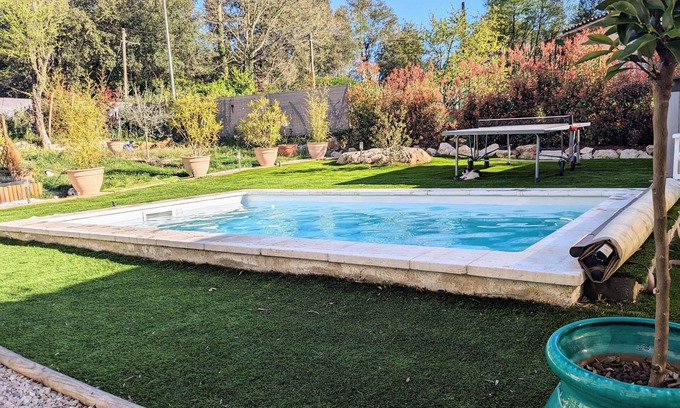 Roquefort-les-Pins Villa | Bright air-conditioned villa with pool