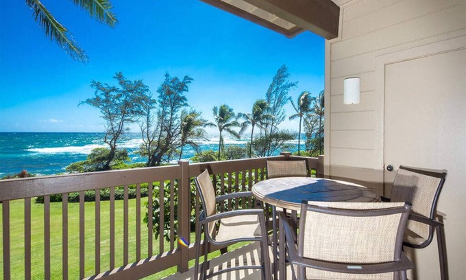 Lihue Condo | Bright, Airy Condo w/Epic View! Wood Floors, Lanai, Full Kitchen, WiFi–Kaha Lani 225