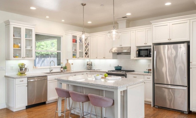 Chico House | Bright & Airy Home in Quiet Neighborhood