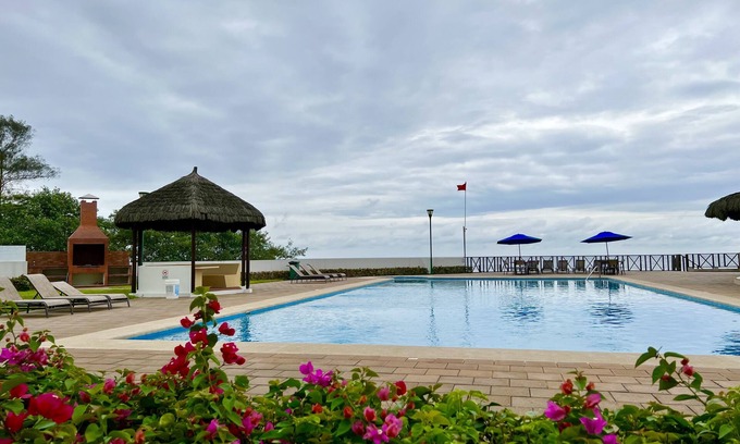 Manglaralto Apartment | Bright and calm beachfront condo