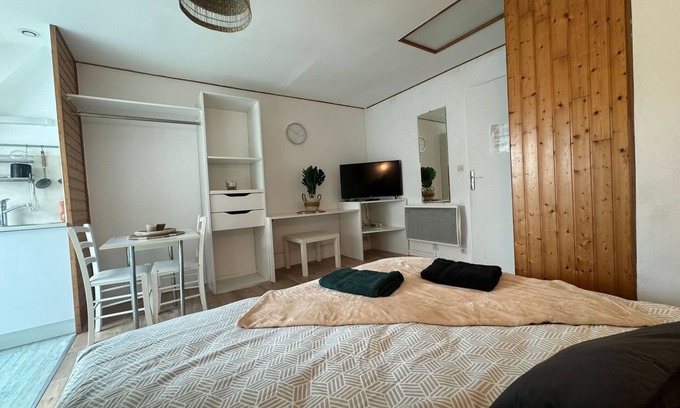 Bieville-Beuville Apartment | Bright and charming studio in Biéville-Beuville