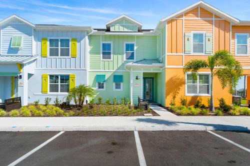 West Kissimmee Villa | Bright And Cozy Villa Near Disney With Margaritaville Resort & Island H2O Access - 3053Cs
