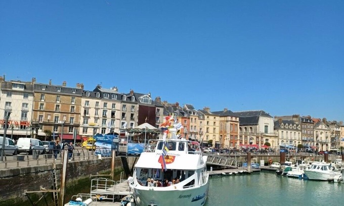 Martin-Eglise Apartment | Bright and spacious F4 apartment Dieppe Normandie.