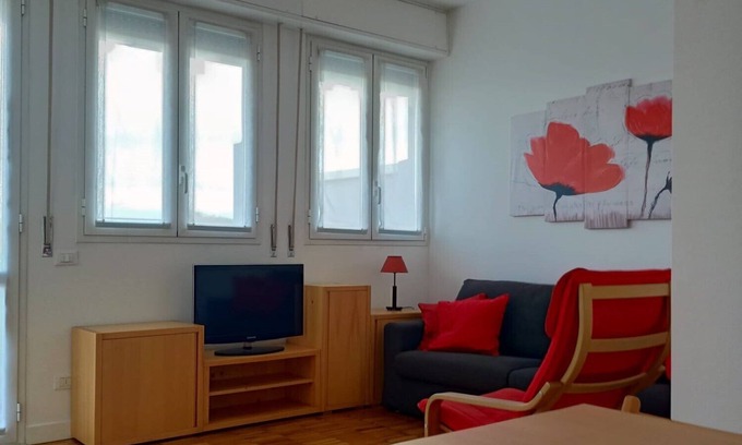 Cagnola Apartment | Bright and modern one-bedroom apartment with terrace.