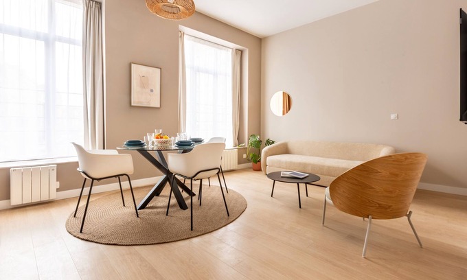 Lille Centre Ville Apartment | Bright and spacious one bedroom apartment