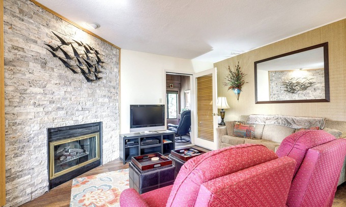 Angel Fire Condo | Bright Angel Fire Resort Condo: Walk to Ski Lift