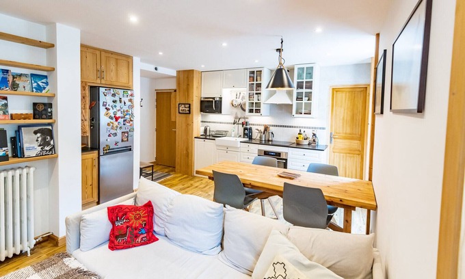 Les Tines Apartment | Bright Apartment At The Door Of Chamonix