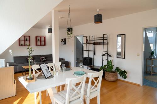 Bad Wilhelmshoehe Apartment | BRIGHT by Interior Apartments