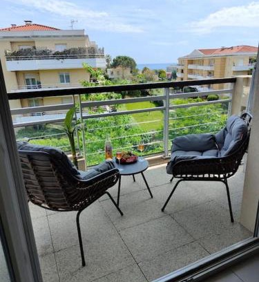 Plaine de la Brague Apartment | Bright & calm sea-view apartment