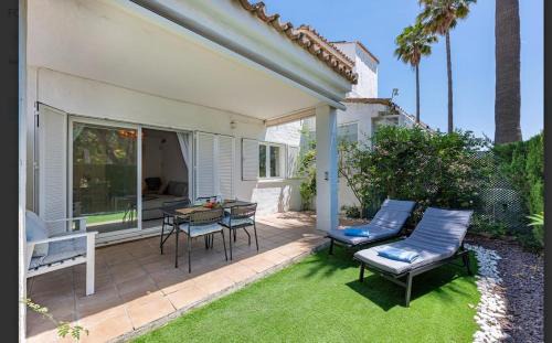 Marbella House | Bright Chalet with Swimming Pool and Close to Sea