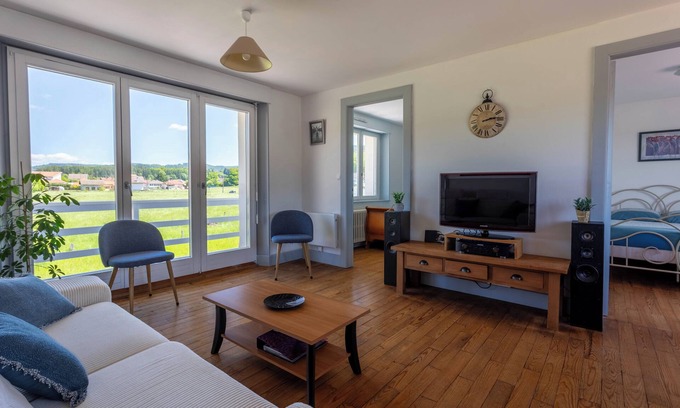 Granges-Aumontzey Apartment | Bright, comfortable 3-bedroom apartment with terrace and garden.